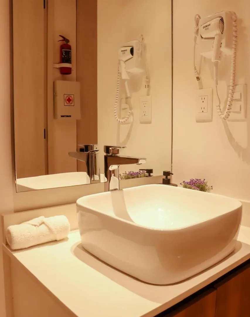 Modern Tulum Apt Sleeps 2